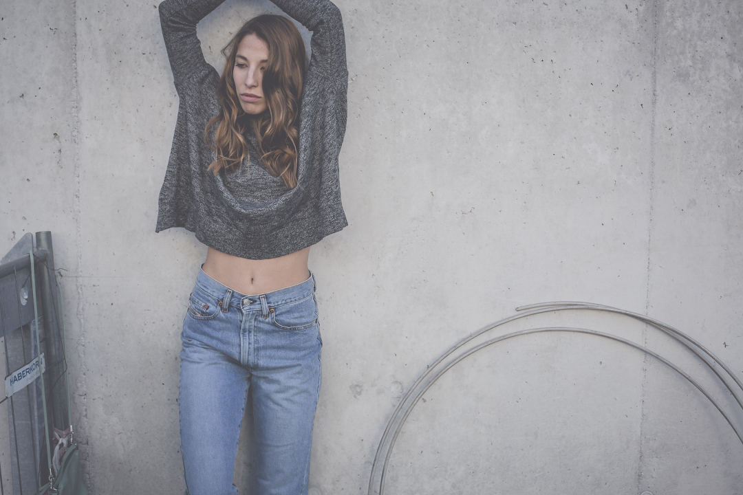 Liebreizend Vintage Mom Jeans von Diesel und grauer Crop Rolli