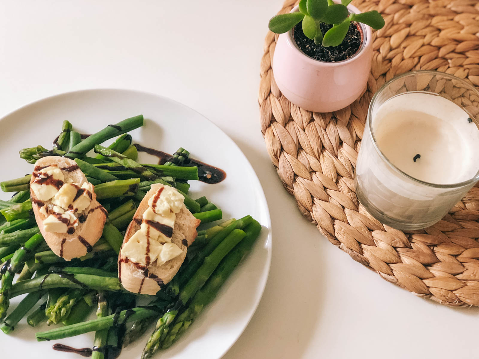 Einfach und schnell: Rezept Sommersalat mit grünem Spargel und Bohnen