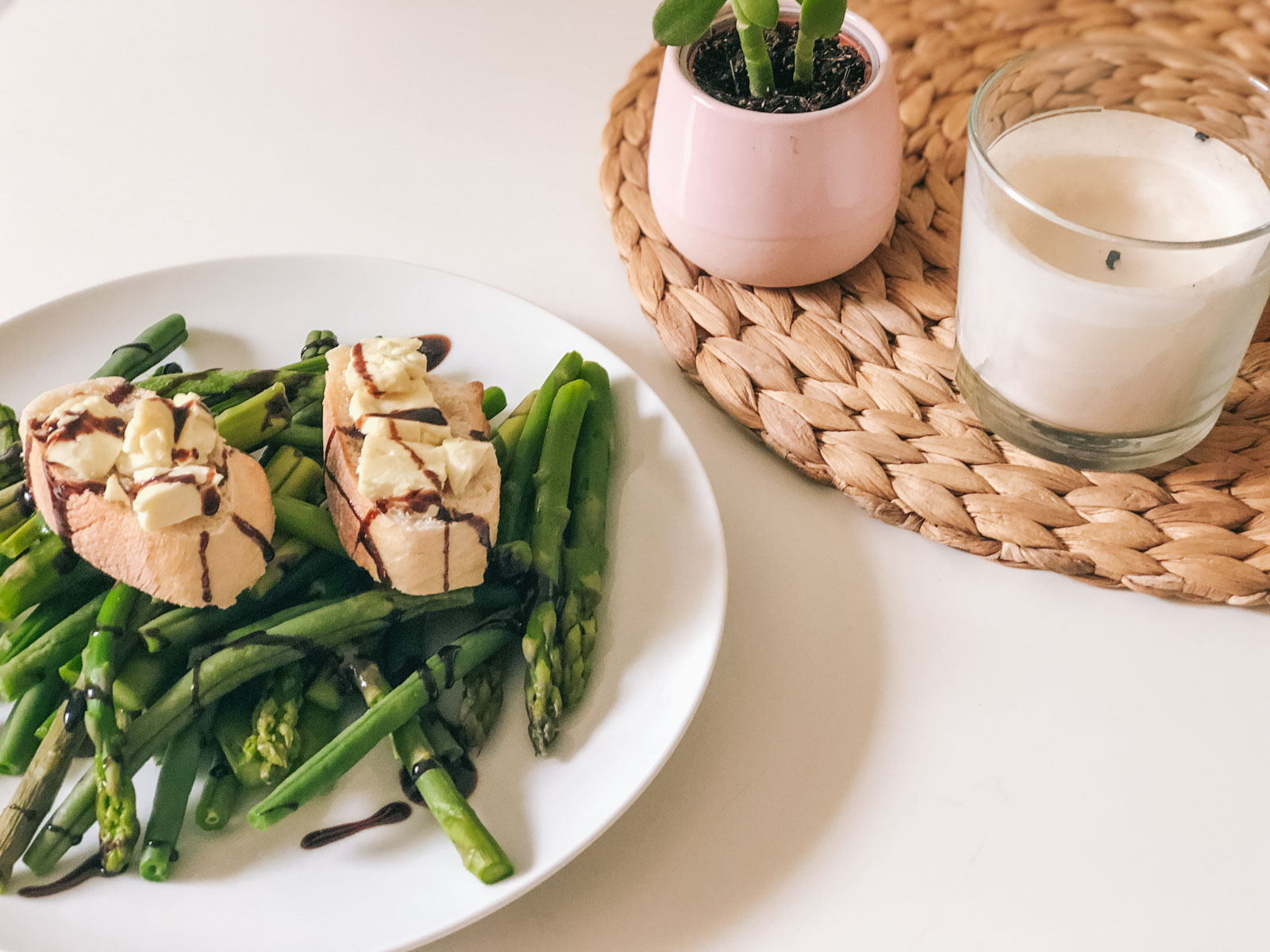 Einfach und schnell: Rezept Sommersalat mit grünem Spargel und Bohnen